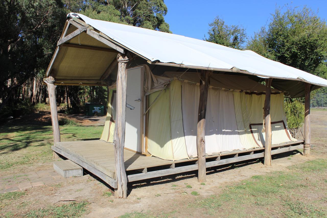 Wonky Stables Holiday Park Forrest Extérieur photo
