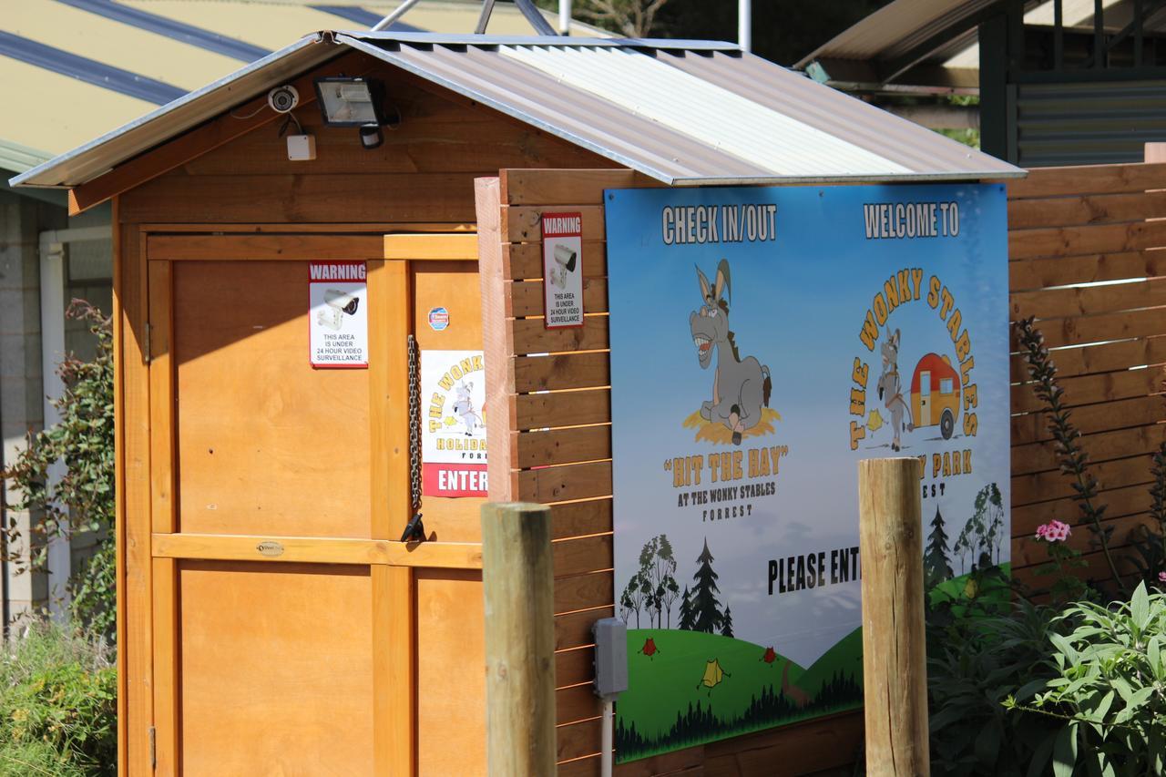 Wonky Stables Holiday Park Forrest Extérieur photo