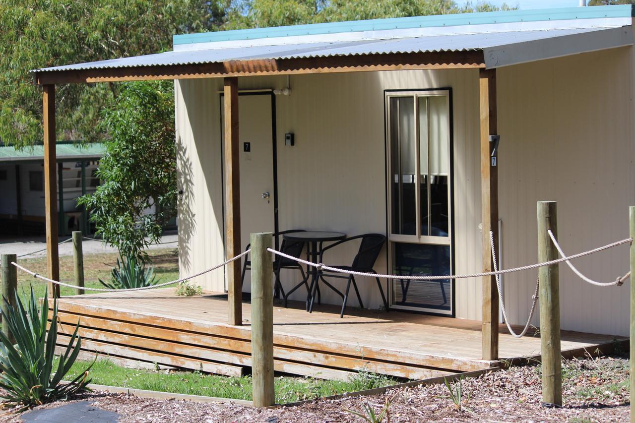 Wonky Stables Holiday Park Forrest Extérieur photo